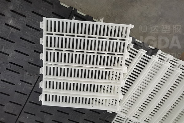 豬場(chǎng)養(yǎng)殖專用漏縫板材質(zhì)分析！